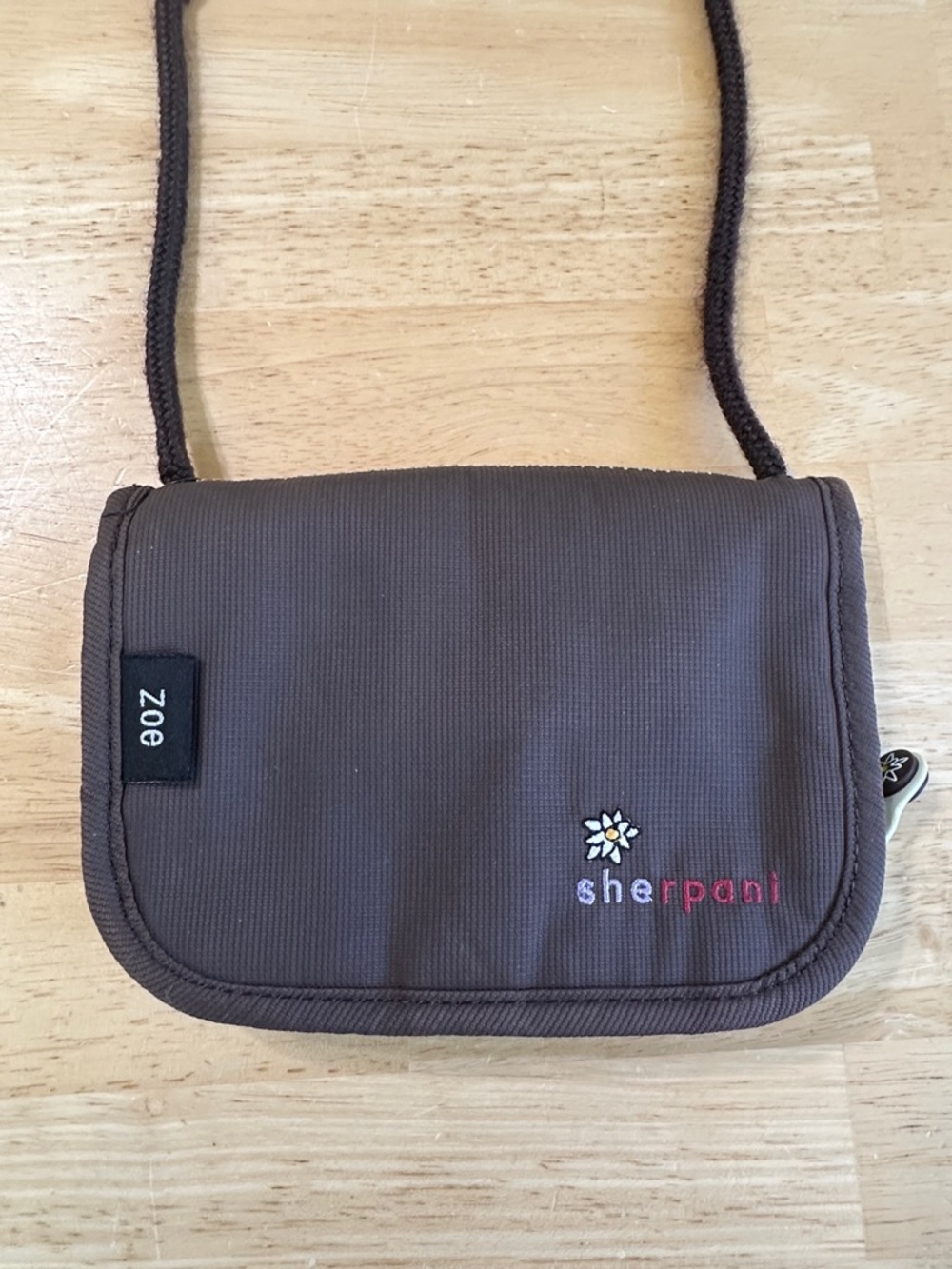 Sherpani ZOE Light Green Crossbody with Brown Trim and Daisy Embroidery - Picture 3 of 14